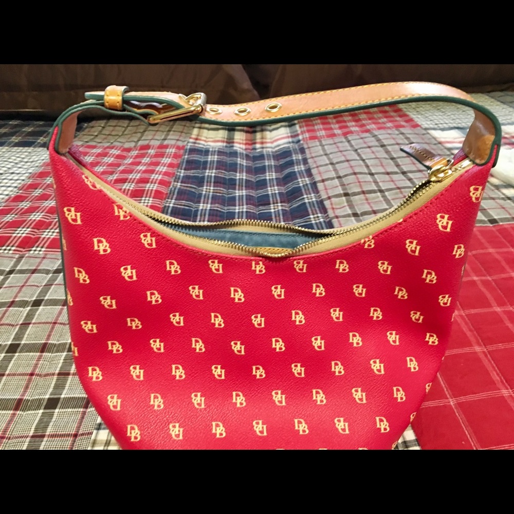 Dooney & Bourke purse
